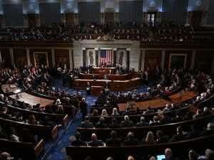 الكونجرس يصدق على فوز ترامب رئيسا للولايات المتحدة الأمريكية 1 الكونجرس يصدق على فوز ترامب رئيسا للولايات المتحدة الأمريكية