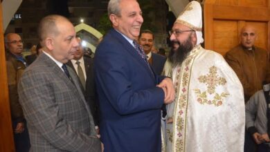 محافظ الغربية ونواب البرلمان والشيوخ يشاركون في قداس عيد الميلاد بكنيسة ماري جرجس بطنطا