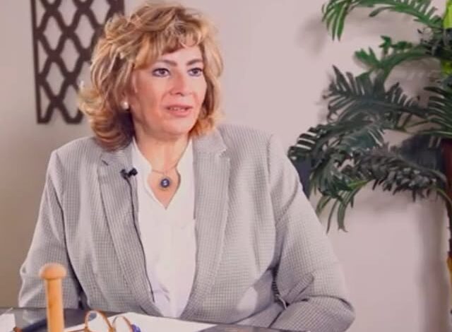 الكاتبة سميحة المناسترلي عن مسلسل "نقطة سوداء" : بقعة سوداء فى ثوب الدراما المصرية 1 الكاتبة سميحة المناسترلي عن مسلسل "نقطة سوداء" : بقعة سوداء فى ثوب الدراما المصرية