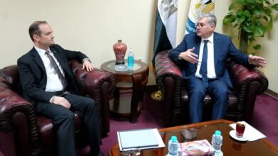 وزير التربية والتعليم يعقد جلسة نقاشية مع أعضاء نقابة المهن التعليمية حول مقترح "شهادة البكالوريا المصرية"