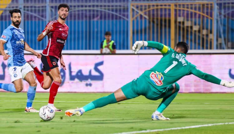 قمة منتظرة على الصدارة بين الأهلي وبيراميدز في الدوري المصري