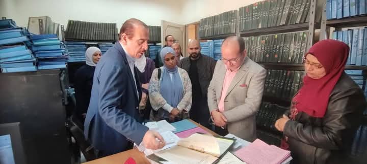 نائب وزير الصحة يتفقد مركزي "المعصرة" و"الدويقة" ويشدد على تحسين الخدمات الصحية