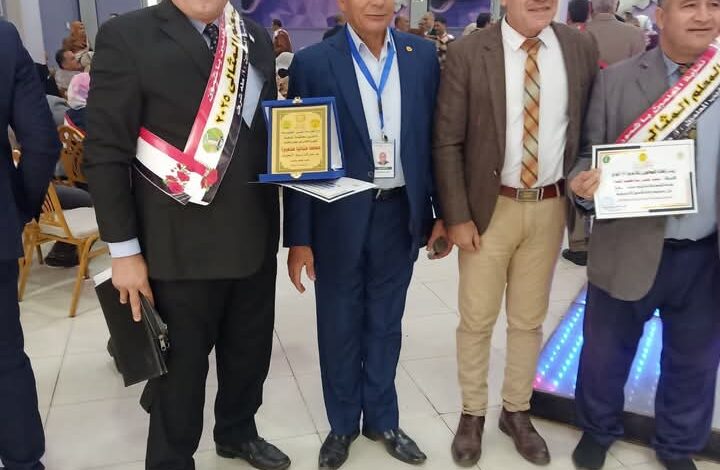 إدارة أشمون التعليمية تُكرّم المعلمين المثاليين في احتفالية مميزة بحضور قيادات بارزة" 1 إدارة أشمون التعليمية تُكرّم المعلمين المثاليين في احتفالية مميزة بحضور قيادات بارزة"