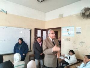 مدير التربية والتعليم بالقليوبية: يتابع سير امتحانات الفصل الدراسى الأول