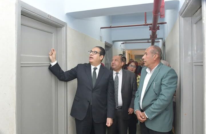 رئيس جامعة القاهرة يفتتح أعمال صيانة المبنى الثالث بمدينة رعاية الطالبات ببولاق الدكرور