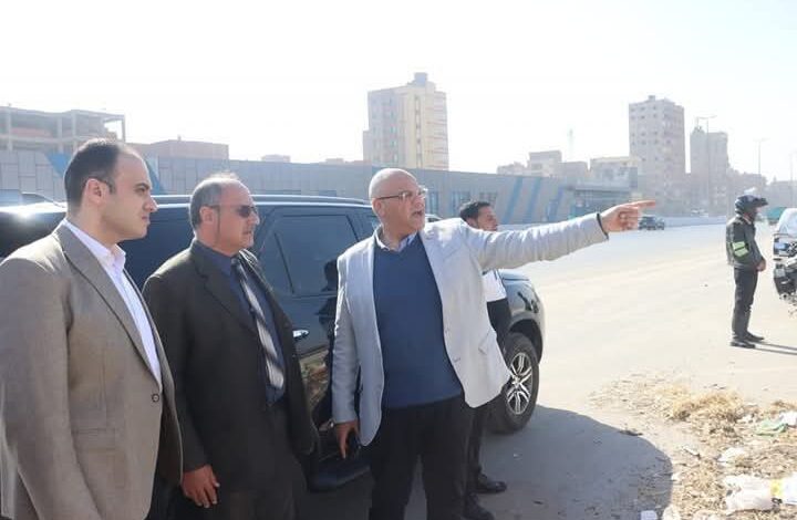 محافظ القليوبية يتابع أعمال النظافة ورفع الإشغالات أعلى وأسفل الطريق الدائري 