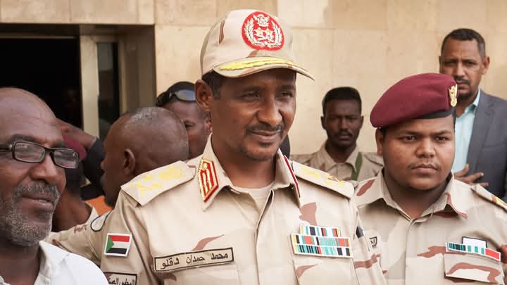 مستشار حميدتي : البرهان والحركة الإسلامية سلموا السودان لإيـ ـران