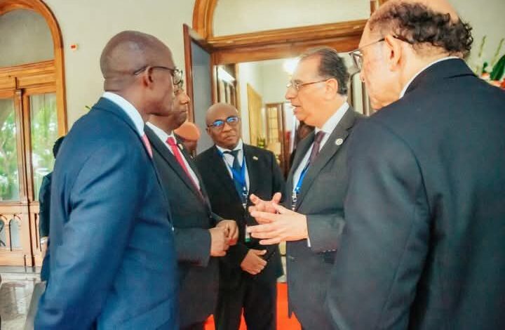 نائب وزير الخارجية يشارك في مراسم تنصيب الرئيس الموزمبيقي