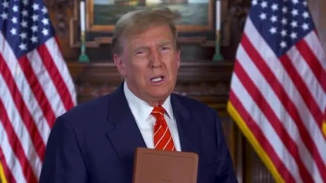 اعتقالات جماعية للمهاجرين وترحيلات.. خطة ترامب لأول يوم فى البيت الأبيض 1 اعتقالات جماعية للمهاجرين وترحيلات.. خطة ترامب لأول يوم فى البيت الأبيض