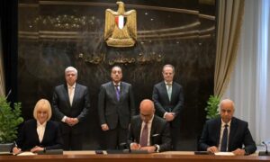 مذكرة تفاهم لتأسيس حرم رائد لجامعة إكستر البريطانية في مصر