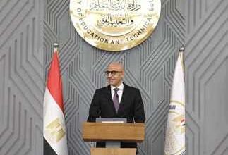 وزير التعليم: جميع الدرجات متساوية بنظام البكالوريا لتكون جميع المواد ذات أهمية