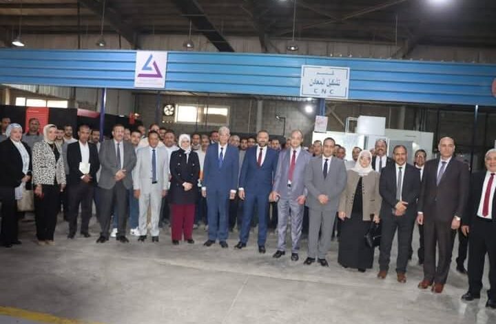 القاصد وأعضاء مجلس الجامعة في زيارة لمصنع أريس ايجيبت بمدينة السادات