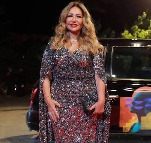 ليلى علوي تغادر الموسم السينمائي بعد تحقيقها إيرادات ضعيفة