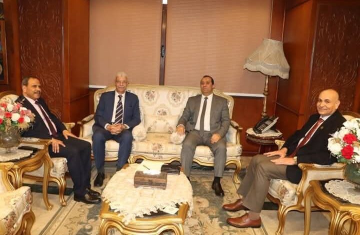 رئيس جامعة المنوفية يهنىء مدير الأمن وقيادات الشرطة بالمحافظة بعيد الشرطة ال٧٣ 1 رئيس جامعة المنوفية يهنىء مدير الأمن وقيادات الشرطة بالمحافظة بعيد الشرطة ال٧٣