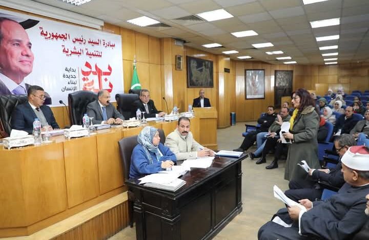 محافظ المنيا يتابع تجهيزات قوافل مساعدات غزة وترتيبات الانتقال إلى سوق ماقوسة 1 محافظ المنيا يتابع تجهيزات قوافل مساعدات غزة وترتيبات الانتقال إلى سوق ماقوسة