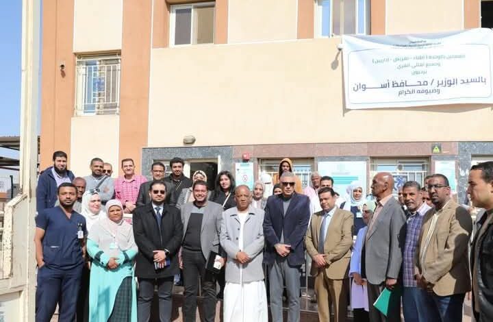 محافظ أسوان يتفقد الخدمات الطبية والعلاجية بوحدة طب أسرة العلاقى 