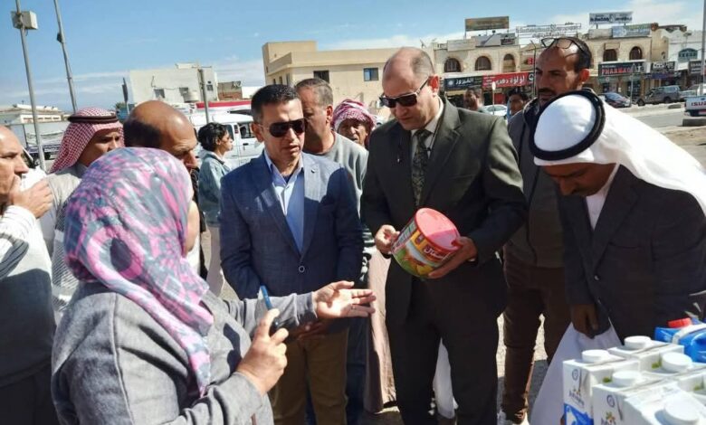 افتتاح "سوق اليوم الواحد" في دهب للمرة الخامسة لتوفير السلع بأسعار مخفضة 1 افتتاح "سوق اليوم الواحد" في دهب للمرة الخامسة لتوفير السلع بأسعار مخفضة