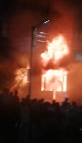 اشتعال حريق فى عقار سكني بمدينة الخارجة في الوادى الجديد 1 اشتعال حريق فى عقار سكني بمدينة الخارجة في الوادى الجديد