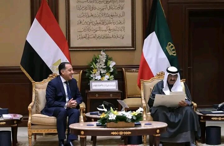 مدبولي يسلم دعوة من الرئيس السيسي إلى أمير الكويت لحضور القمة العربية