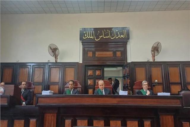 جنايات أسيوط تصدر أحكاما بالسجن بحق ٦ من موظفي بنك التنمية الزراعي لاختلاسهم 272 مليون 1 جنايات أسيوط تصدر أحكاما بالسجن بحق ٦ من موظفي بنك التنمية الزراعي لاختلاسهم 272 مليون