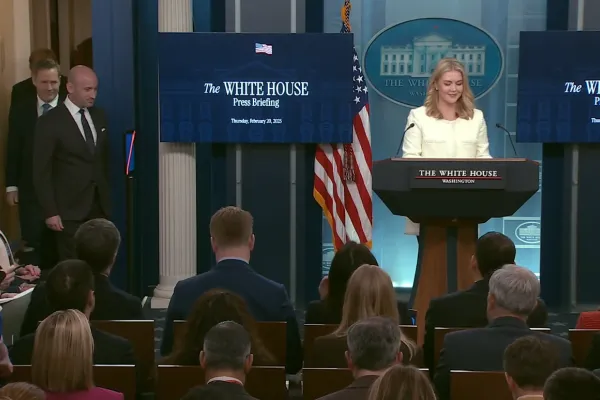 البيت الأبيض: إنجازات ترمب خلال شهر غير مسبوقة 1  البيت الأبيض: إنجازات ترمب خلال شهر غير مسبوقة