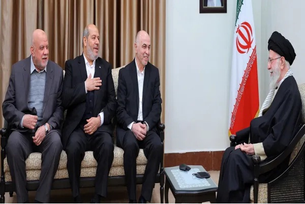 خامنئي يلتقي كبار قادة حماس في طهران