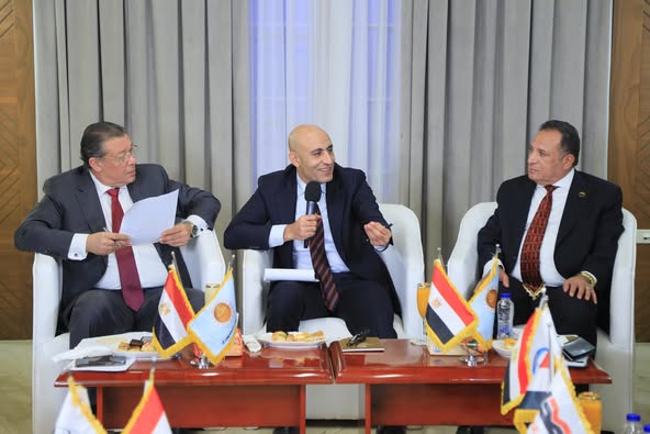 وزير التربية والتعليم " في ندوة لحزب "الشعب الجمهوري" يستعرض رؤية الوزارة لتطوير المنظومة التعليمية 1 وزير التربية والتعليم " في ندوة لحزب "الشعب الجمهوري" يستعرض رؤية الوزارة لتطوير المنظومة التعليمية