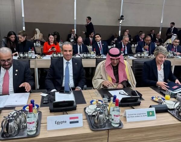 وزير الخارجية يشارك في الاجتماع الوزاري حول سوريا في باريس 1 وزير الخارجية يشارك في الاجتماع الوزاري حول سوريا في باريس