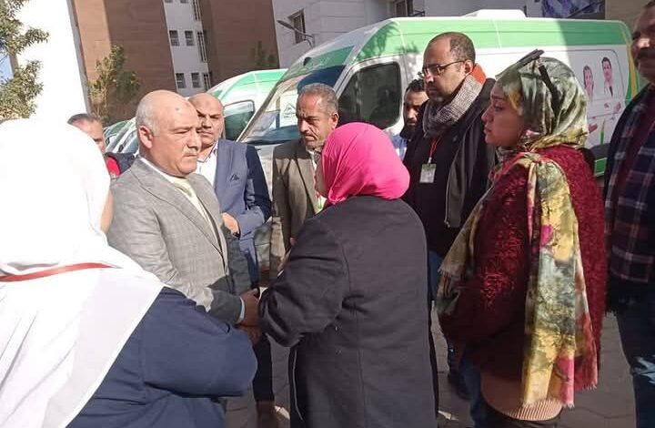وكيل وزارة الصحة بالقليوبية يتفقد القافلة العلاجية لدعم أشقائنا من أهل غزة 1 وكيل وزارة الصحة بالقليوبية يتفقد القافلة العلاجية لدعم أشقائنا من أهل غزة