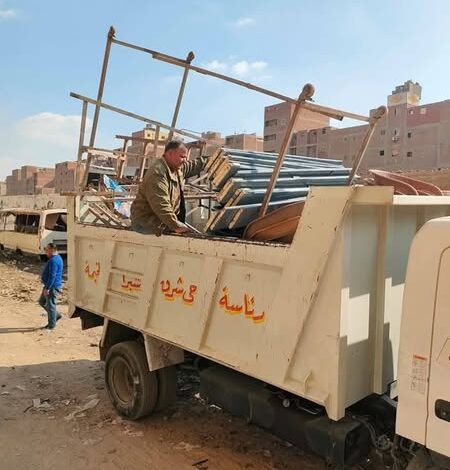 حملة مكثفة للتصدى لظاهره الاشغالات والتعديات ومعوقات الطريق بحى شرق شبرا الخيمة 1 حملة مكثفة للتصدى لظاهره الاشغالات والتعديات ومعوقات الطريق بحى شرق شبرا الخيمة