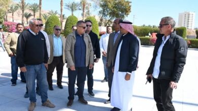 محافظ جنوب سيناء يتفقد اللمسات النهائية لتطوير منطقة ساحة العلم بمدينة طابا