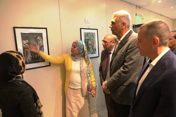 د .إسماعيل كمال يفتتح مهرجان الدولى الثانى عشر للثقافة والفنون بالمسرح الصيفى باسوان 1 د .إسماعيل كمال يفتتح مهرجان الدولى الثانى عشر للثقافة والفنون بالمسرح الصيفى باسوان