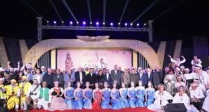 د .إسماعيل كمال يفتتح مهرجان الدولى الثانى عشر للثقافة والفنون بالمسرح الصيفى باسوان 2 د .إسماعيل كمال يفتتح مهرجان الدولى الثانى عشر للثقافة والفنون بالمسرح الصيفى باسوان