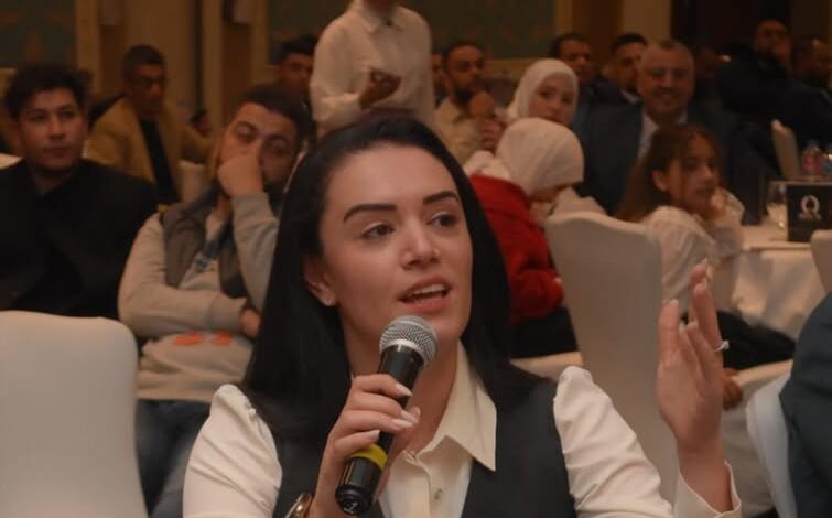 قمر العلي: تنويع محافظ الاستثمار هو المفتاح للنجاح في عالم الأعمال 1 قمر العلي: تنويع محافظ الاستثمار هو المفتاح للنجاح في عالم الأعمال