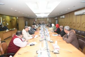 محافظ قنا يشهد توقيع بروتوكول تعاون لإقامة مركز حضاري متكامل بنقادة 3 محافظ قنا يشهد توقيع بروتوكول تعاون لإقامة مركز حضاري متكامل بنقادة