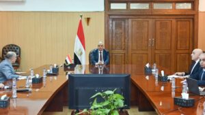 سويلم يتابع حالة منظومة الصرف الزراعى ، وأعمال وأنشطة هيئة الصرف