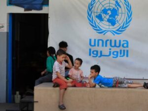 تنفيذ قانون حظر نشاط الأونروا: تداعيات على الخدمات واللاجئين الفلسطينيين