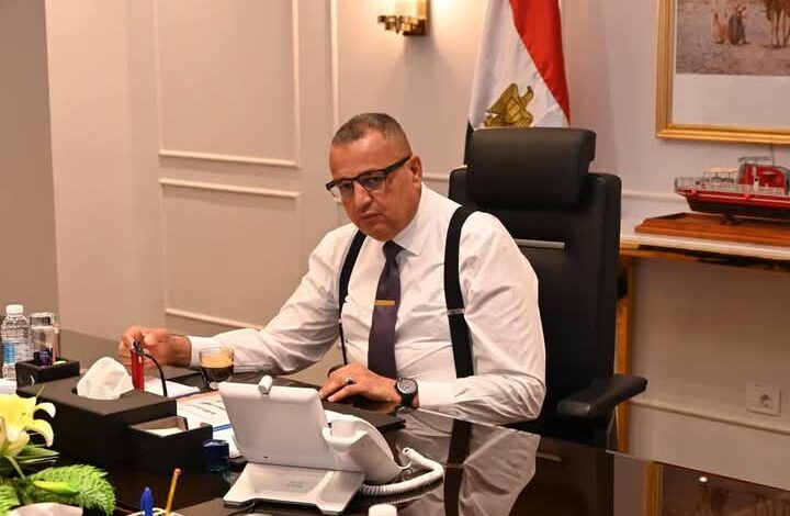 محافظ جنوب سيناء يناقش عدد من المحاور الهامه مع رؤساء المدن 