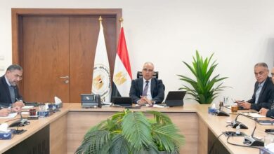 سويلم يتابع موقف مشروع "تحسين أداء محطات الرفع فى مصر" 