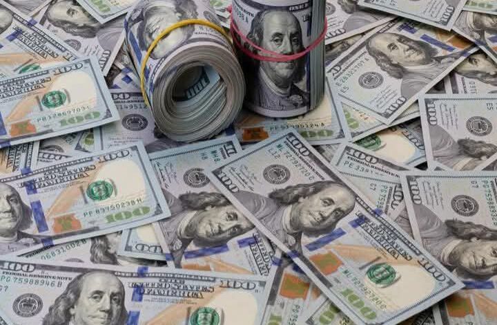 الدولار يصعد بعد صدور بيان الوظائف الأمريكية