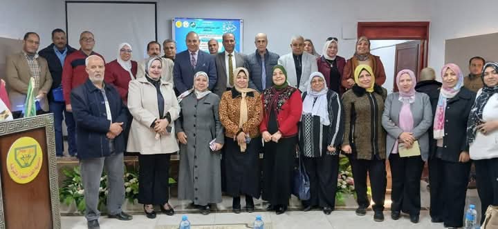 بيطرى الشرقية يُنظم ندوة تثقيفية بعنوان إدارة الفكر البشرى فى ظل التغيرات المعاصرة 1 بيطرى الشرقية يُنظم ندوة تثقيفية بعنوان إدارة الفكر البشرى فى ظل التغيرات المعاصرة