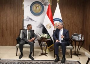 وزير البترول: يستقبل السيد ناصر اليافعي رئيس شركة أركيوس المشتركة بين بى بى البريطانية و XRG الإماراتية في مصر 