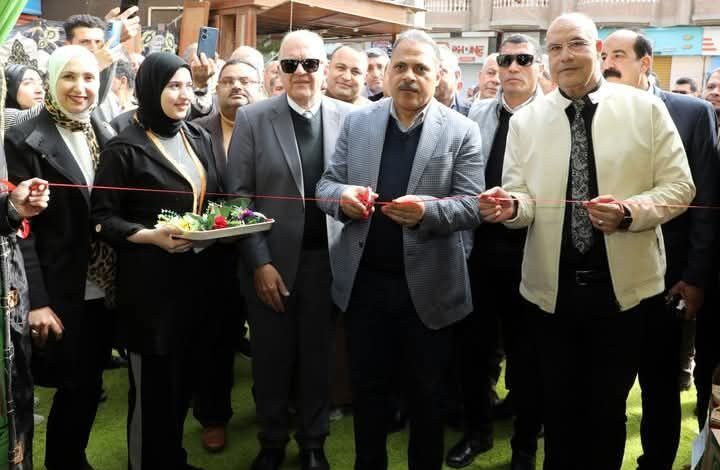 محافظ الشرقية يفتتح معرض أهلاً رمضان أمام مدرسة السويدي الرسمية للغات 1 محافظ الشرقية يفتتح معرض أهلاً رمضان أمام مدرسة السويدي الرسمية للغات