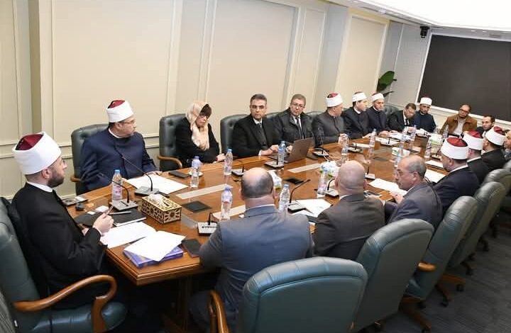 وزير الأوقاف يعقد اجتماعات عمل مكثفة لدراسة برامج العمل الدعوي في شهر رمضان 1 وزير الأوقاف يعقد اجتماعات عمل مكثفة لدراسة برامج العمل الدعوي في شهر رمضان