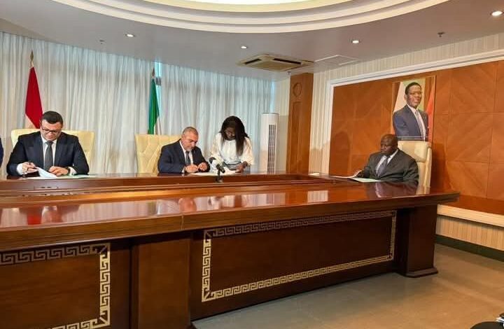 وزير الإسكان بمصر ونظيره بغينيا الاستوائية يوقعان مذكرة تـفاهم 1 وزير الإسكان بمصر ونظيره بغينيا الاستوائية يوقعان مذكرة تـفاهم