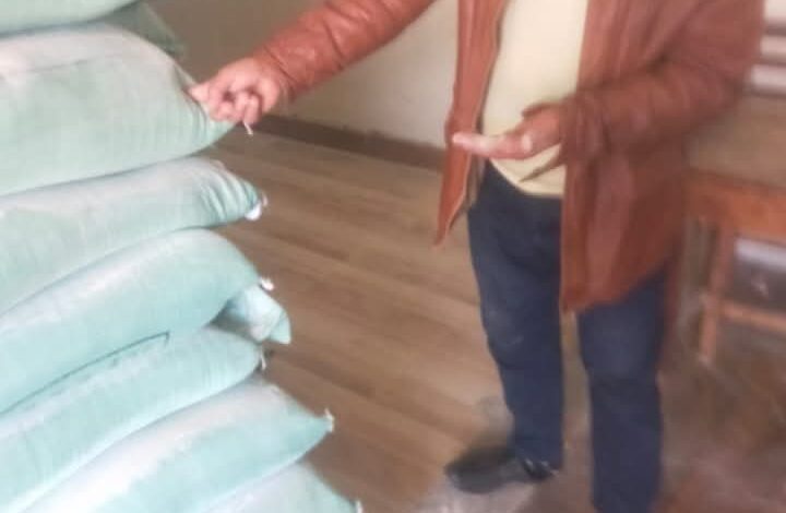 ضبط طن دقيق بلدي مدعم قبل بيعه بالسوق السوداء بكفر صقر بالشرقية 1 ضبط طن دقيق بلدي مدعم قبل بيعه بالسوق السوداء بكفر صقر بالشرقية