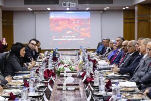المشاط تعقد اجتماعًا موسعًا مع رئيس الجهاز المركزي للتعبئة