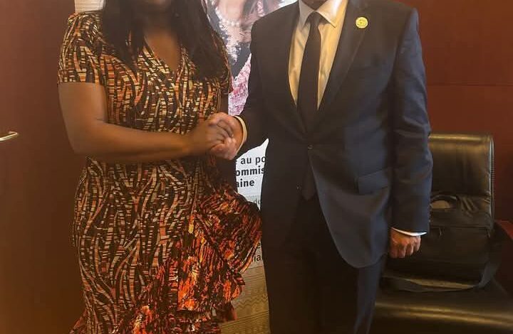 وزير الخارجية والهجرة يلتقي مع وزيرة الدولة للمنظمات الدولية الإكواتورية 1 وزير الخارجية والهجرة يلتقي مع وزيرة الدولة للمنظمات الدولية الإكواتورية