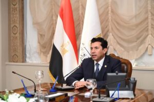 وزير الشباب يجتمع بمجموعة العمل البحثية لدعم التنمية البشرية والتنشئة 2 وزير الشباب يجتمع بمجموعة العمل البحثية لدعم التنمية البشرية والتنشئة