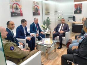 وزير الدولة للإنتاج الحربى يلتقى وزير الدولة لشؤون الدفاع الإماراتى